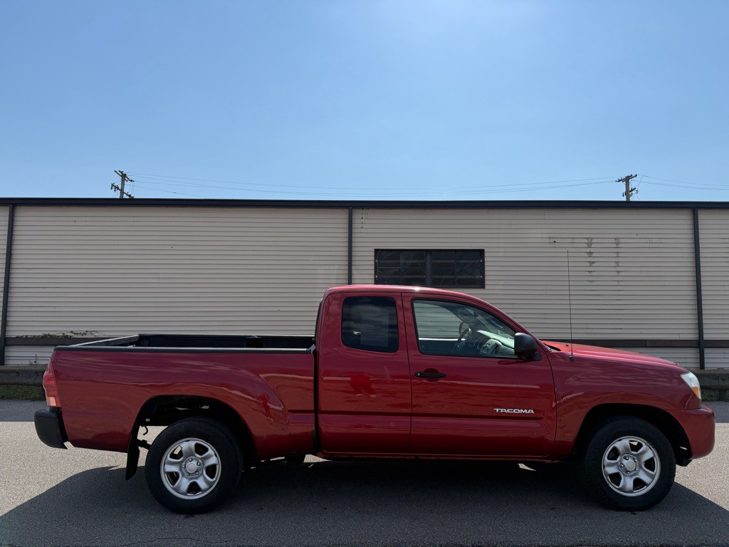 2006 Toyota Tacoma Image 2