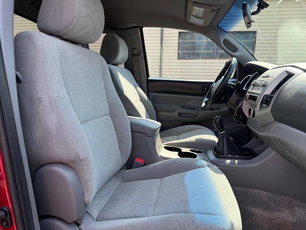 2006 Toyota Tacoma Image 9