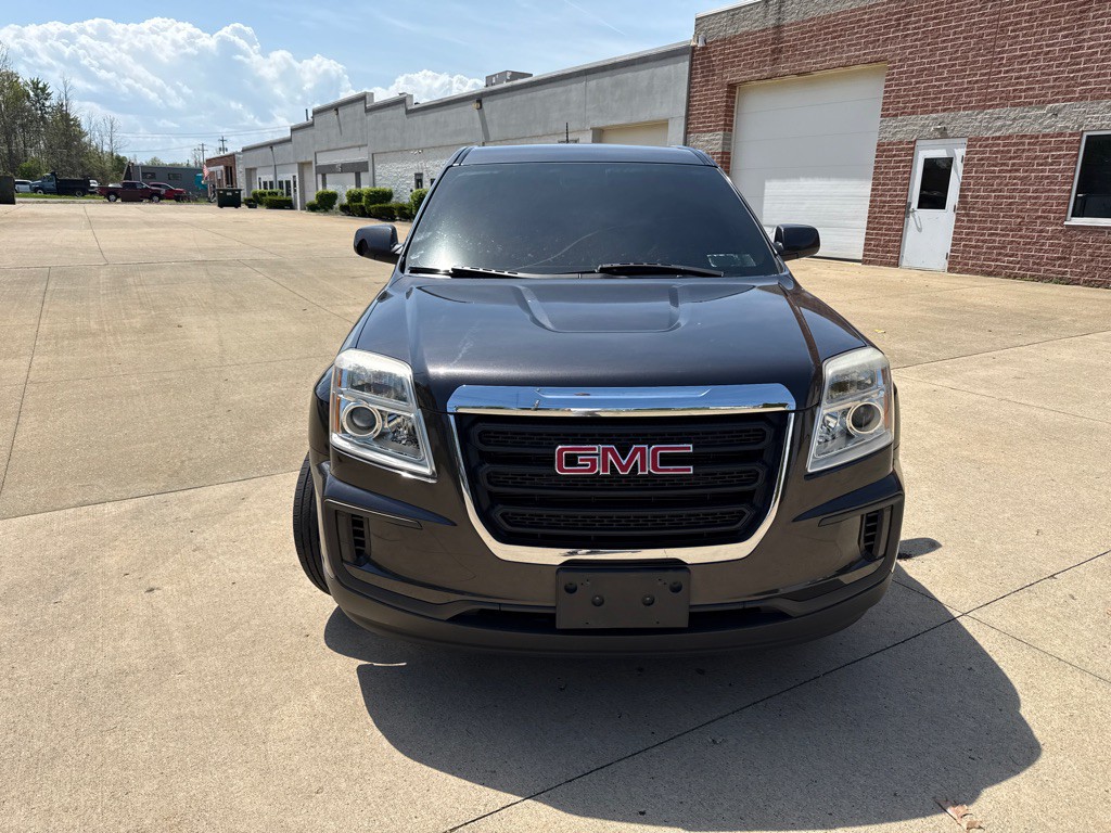 2016 GMC Terrain Image 2