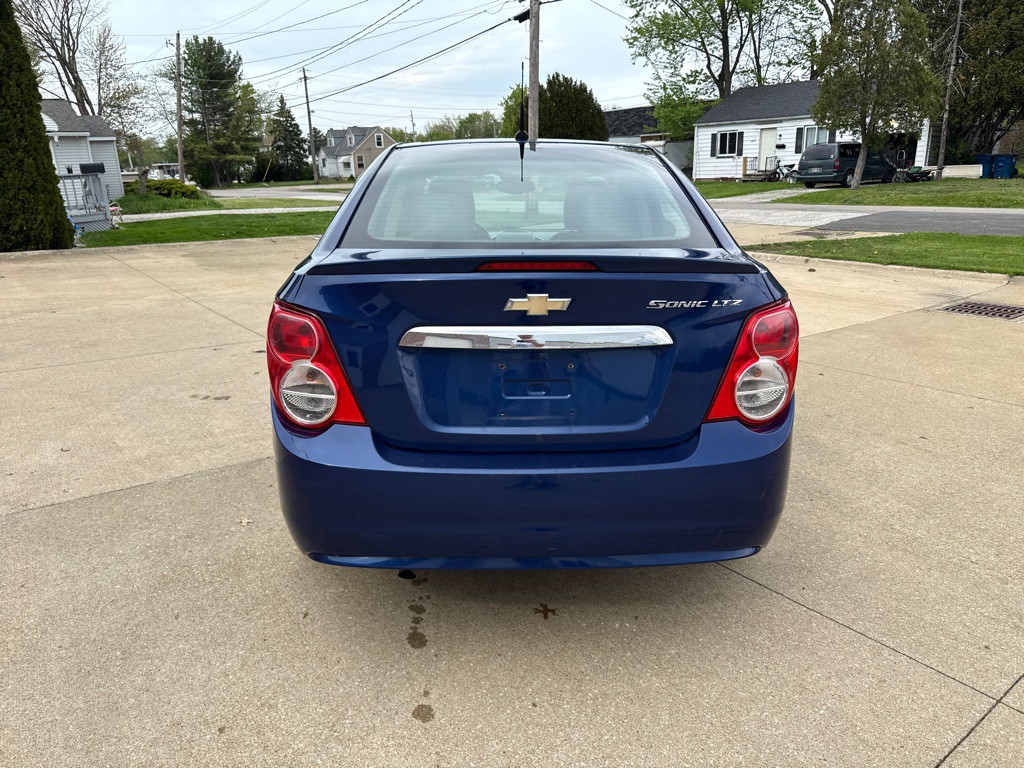 2013 Chevrolet Sonic Image 7