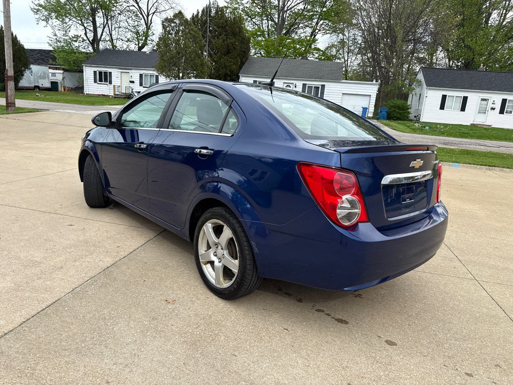 2013 Chevrolet Sonic Image 8
