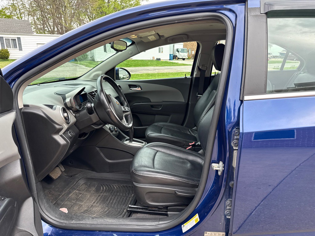 2013 Chevrolet Sonic Image 10