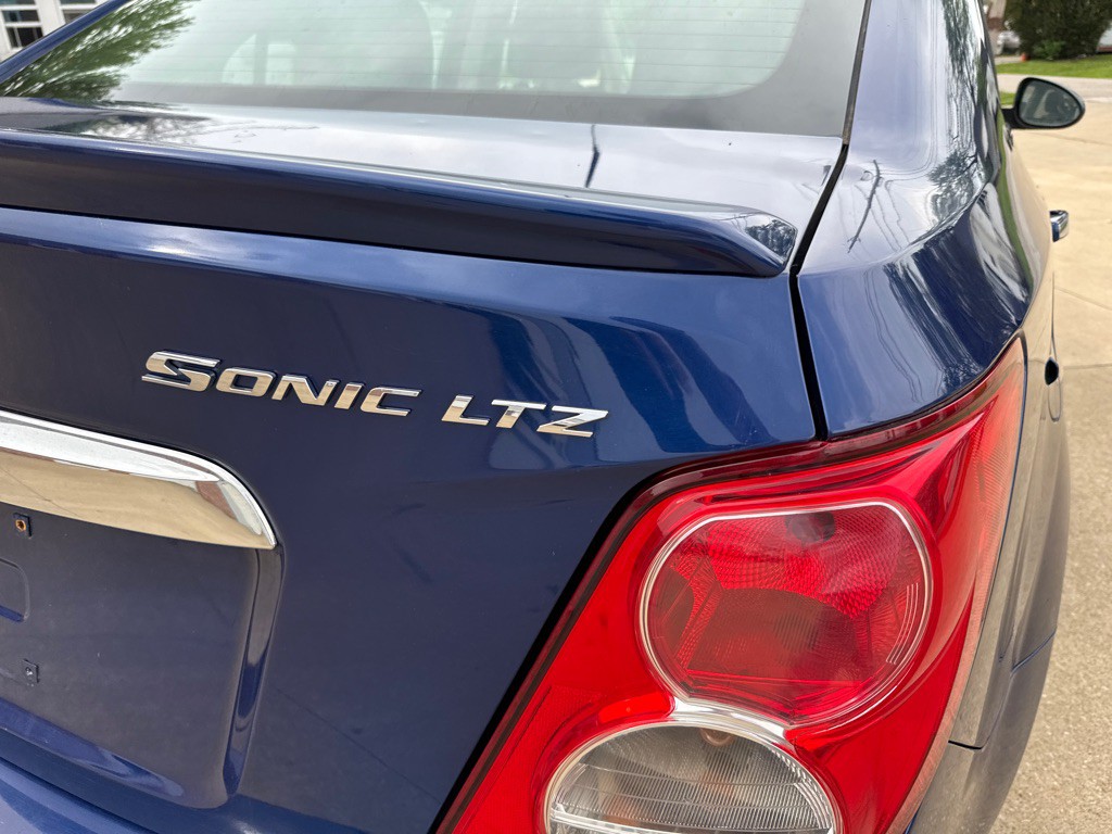 2013 Chevrolet Sonic Image 17