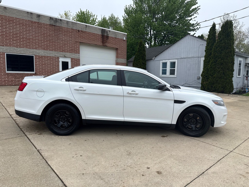 2015 Ford Taurus Image 4