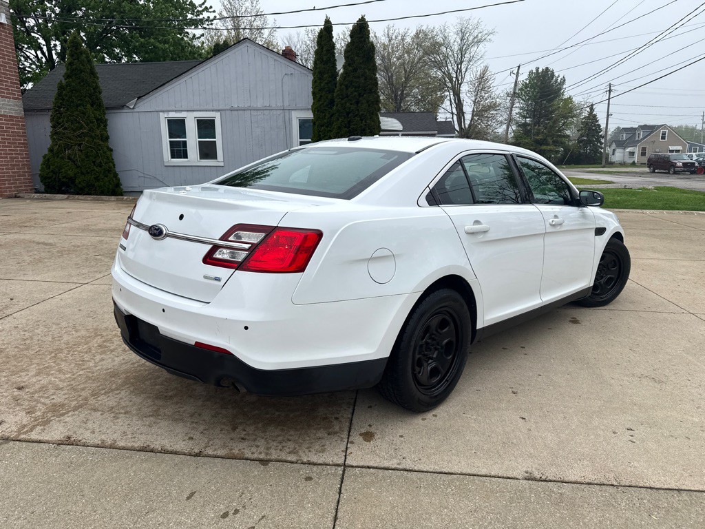 2015 Ford Taurus Image 6