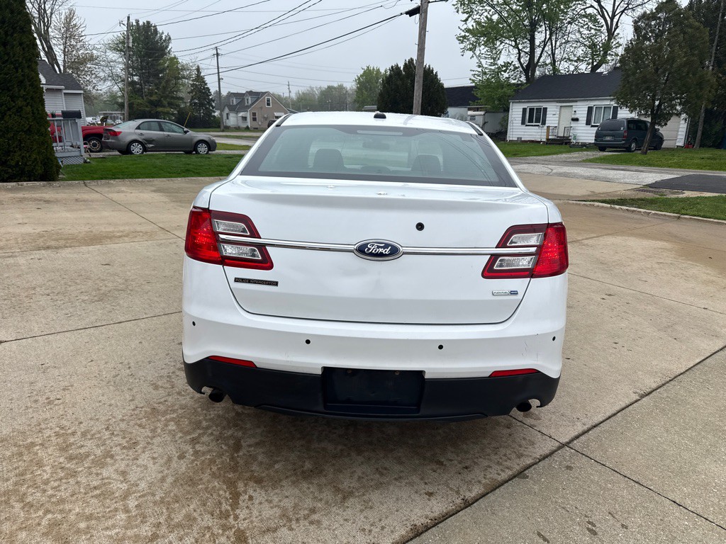 2015 Ford Taurus Image 7