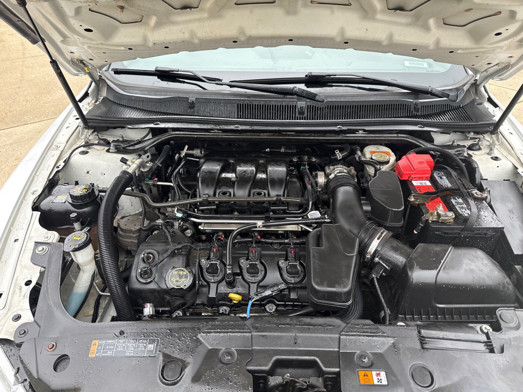 2015 Ford Taurus Image 18