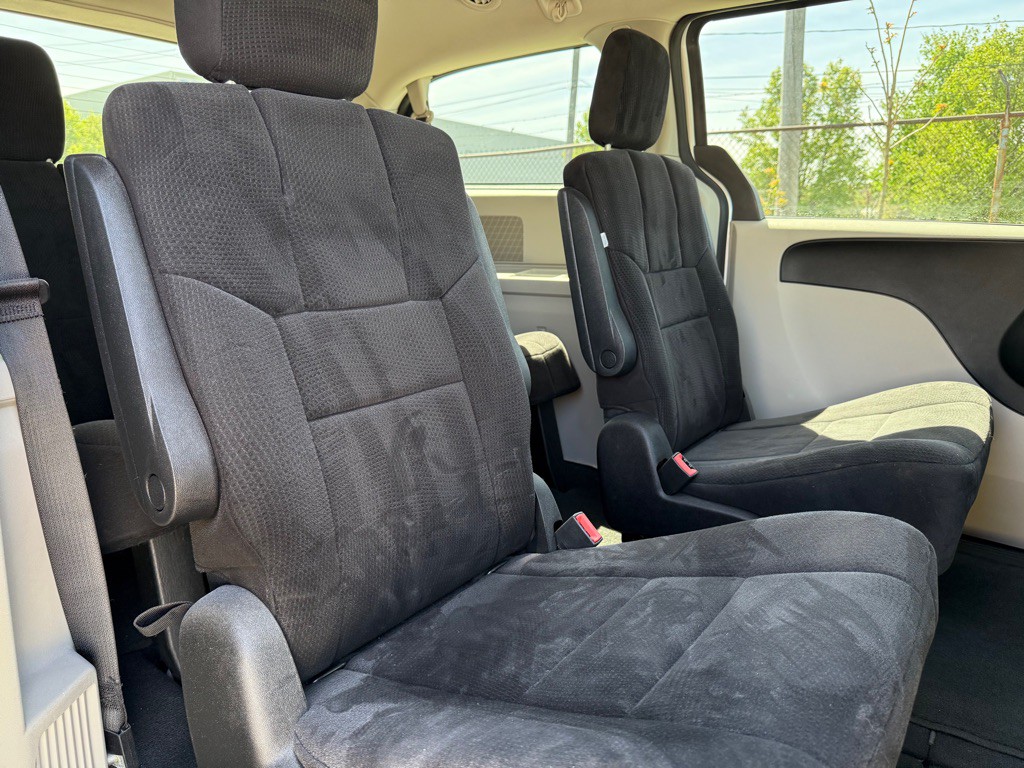 2011 Dodge Grand Caravan Image 10