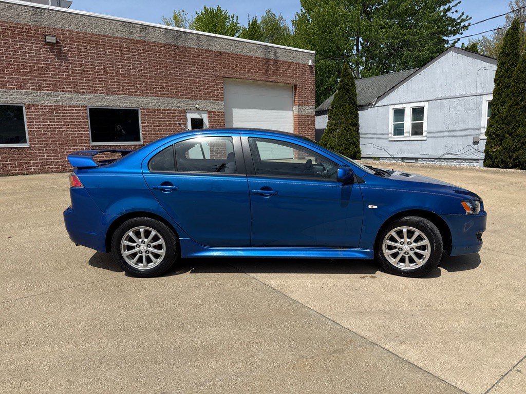 2012 Mitsubishi Lancer Image 4