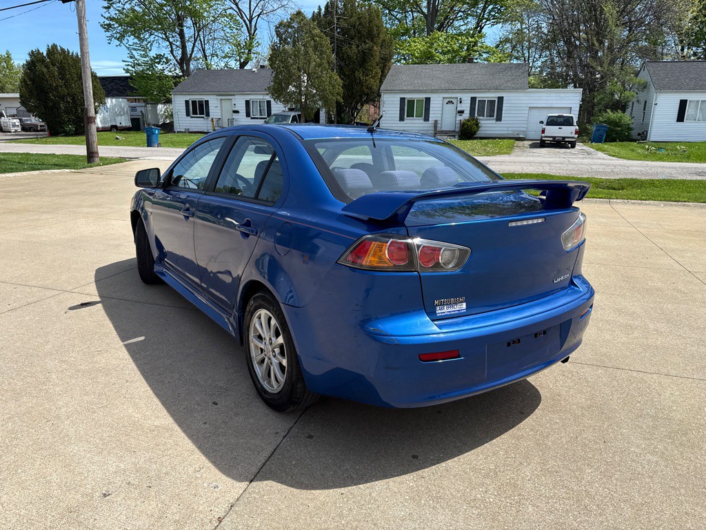 2012 Mitsubishi Lancer Image 8