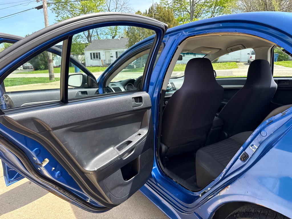 2012 Mitsubishi Lancer Image 12
