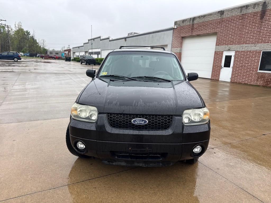 2007 Ford Escape Image 2