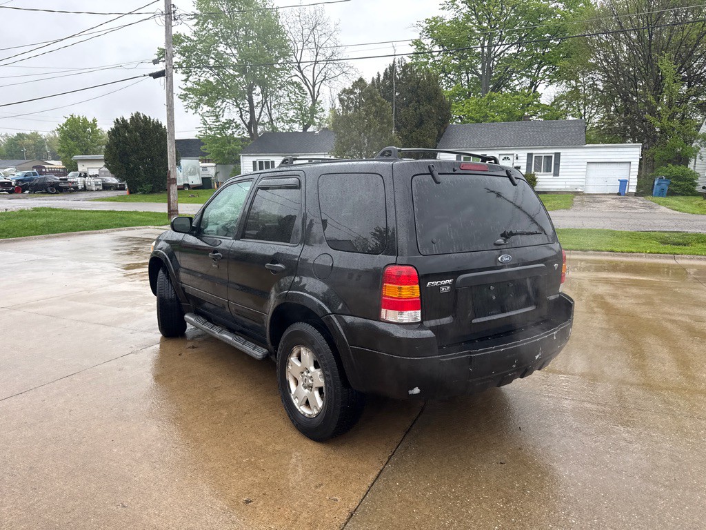 2007 Ford Escape Image 8