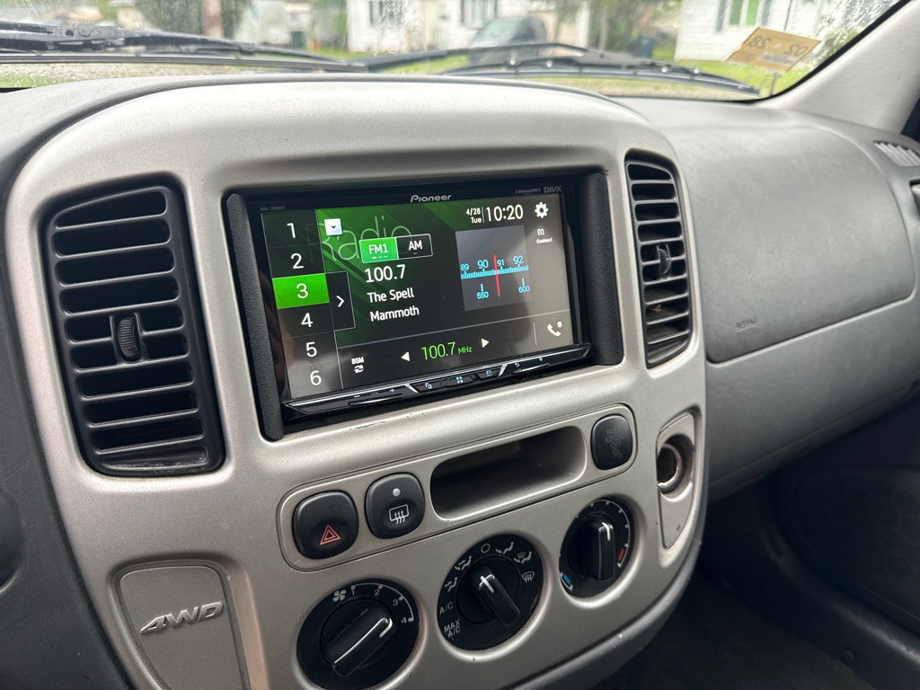2007 Ford Escape Image 17