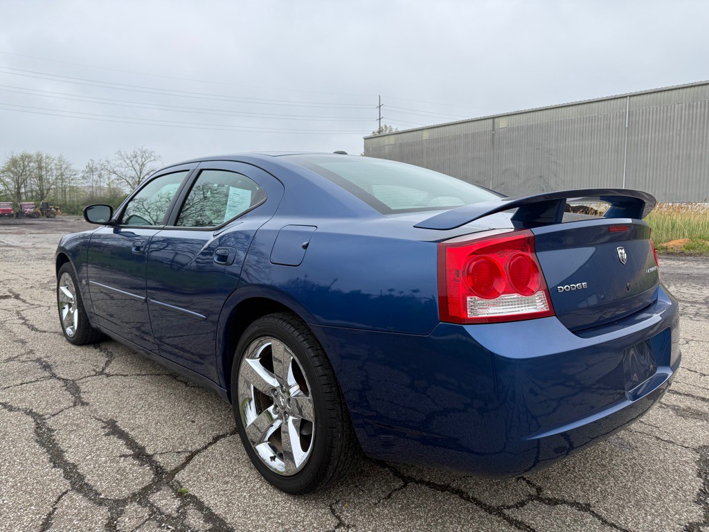 2010 Dodge Charger Image 5