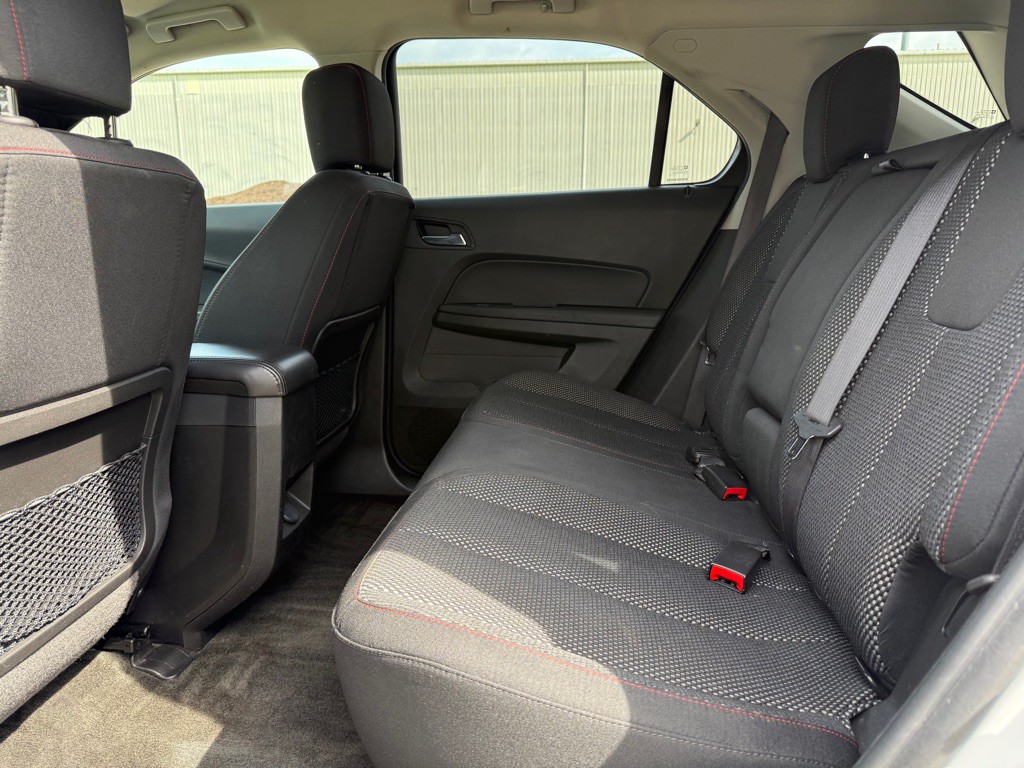 2017 Chevrolet Equinox Image 11