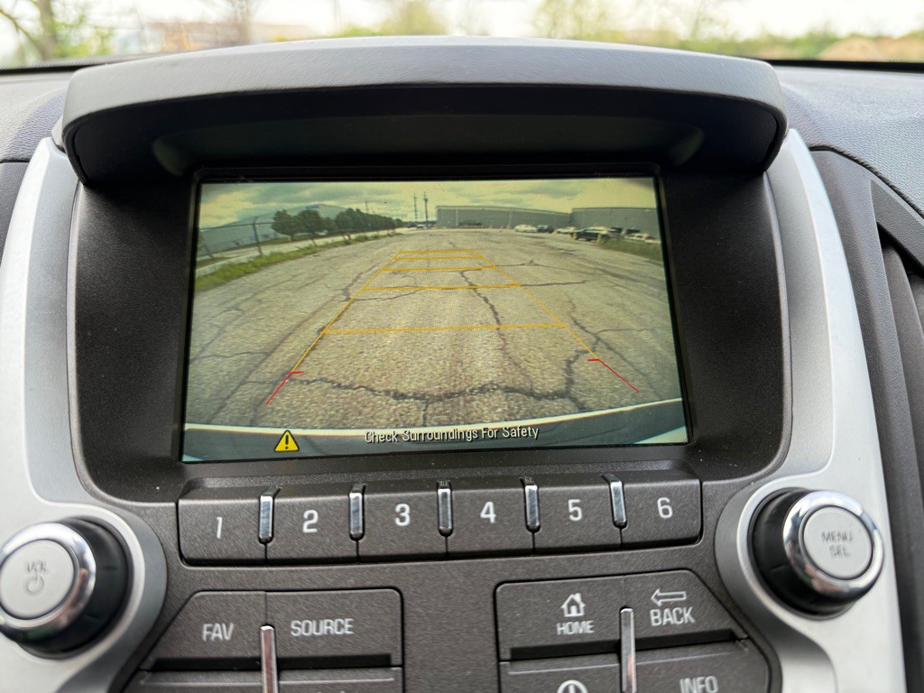2017 Chevrolet Equinox Image 14