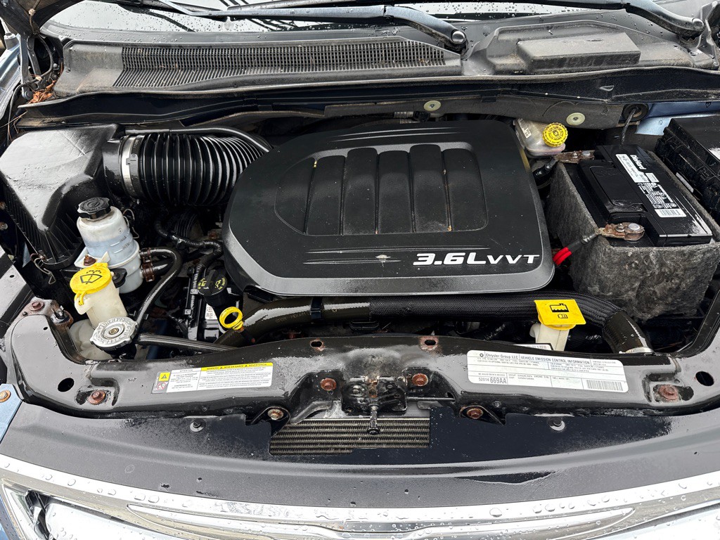 2012 Chrysler Town & Country Image 20