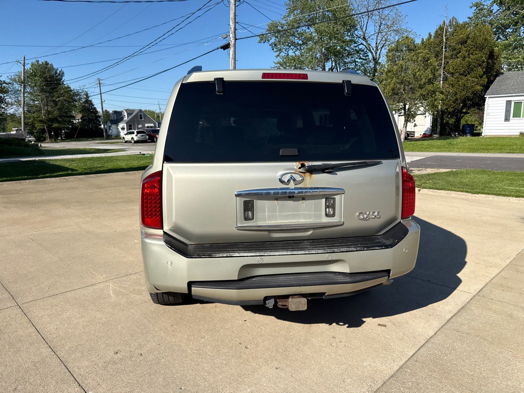 2008 INFINITI QX56 Image 7