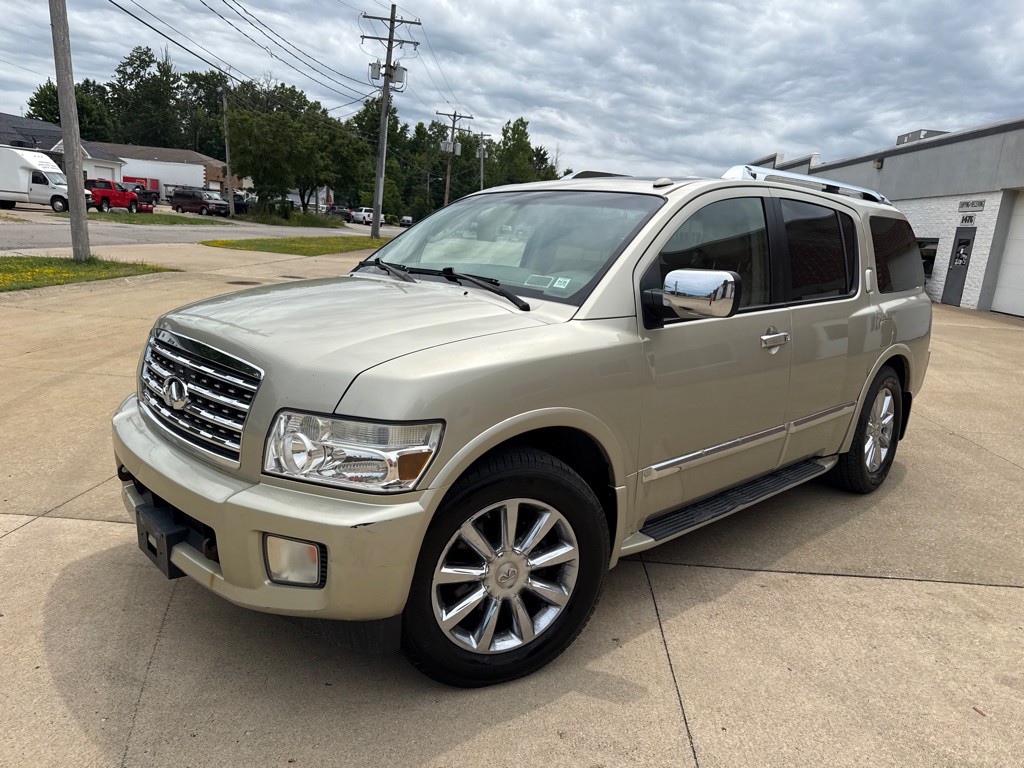 2008 INFINITI QX56 Image 1