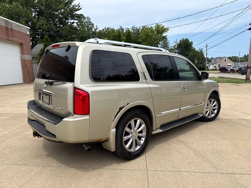 2008 INFINITI QX56 Image 6