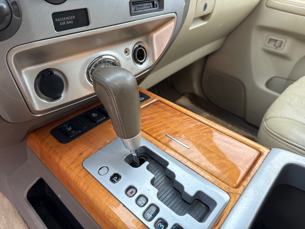 2008 INFINITI QX56 Image 15