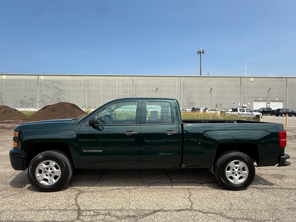 2015 Chevrolet Silverado 1500 Image 2