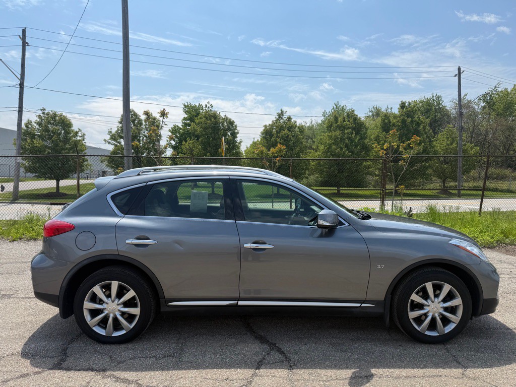 2017 INFINITI QX50 Image 2