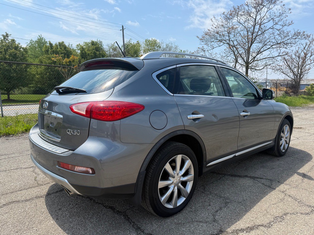 2017 INFINITI QX50 Image 3