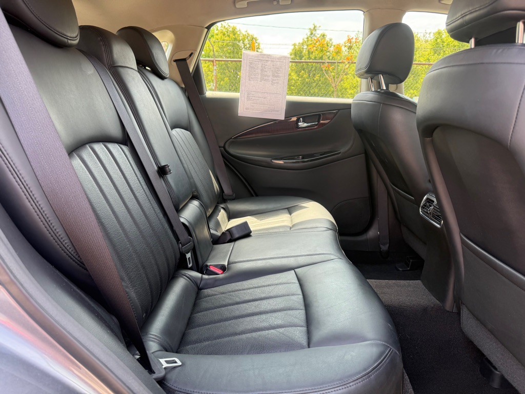 2017 INFINITI QX50 Image 10