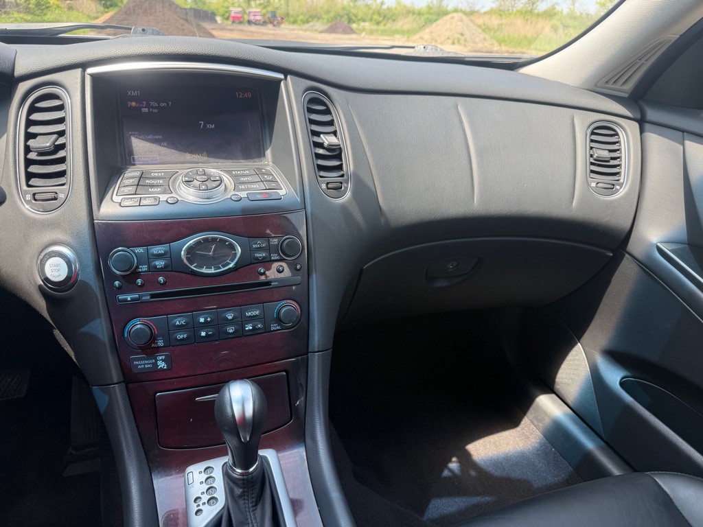2017 INFINITI QX50 Image 13
