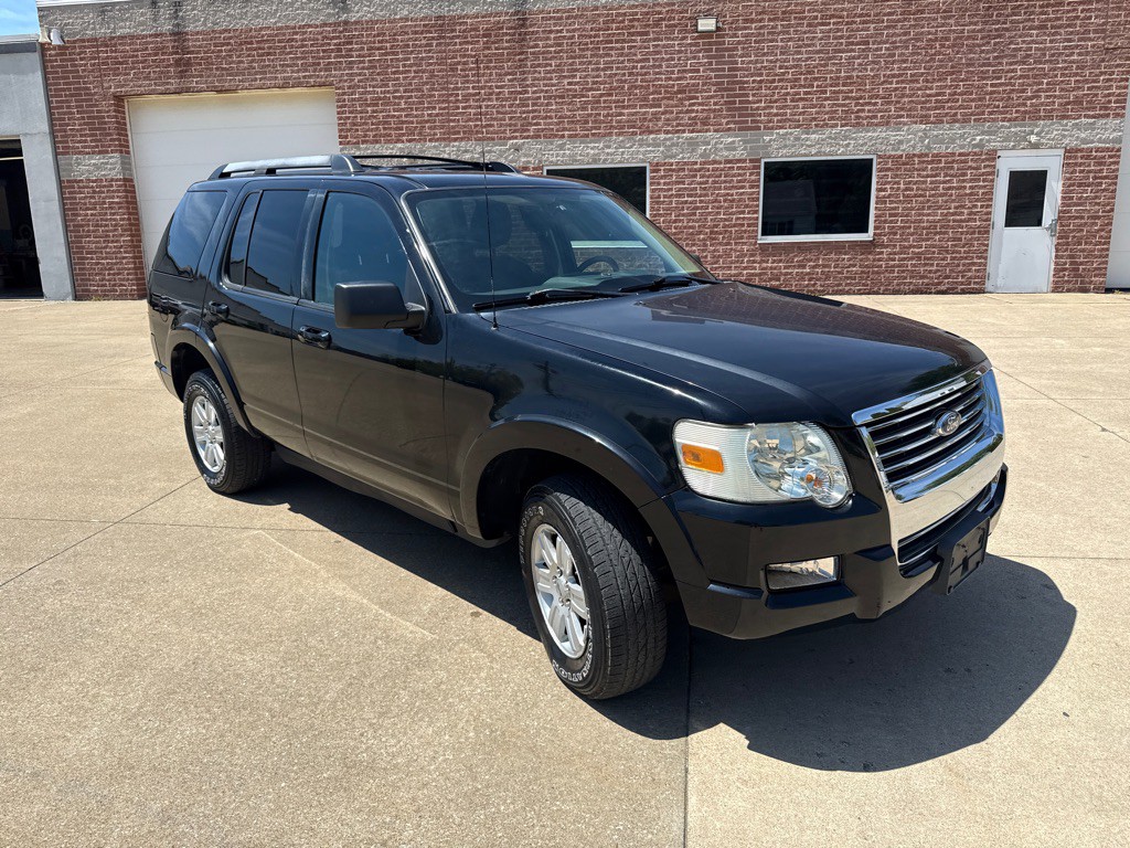 2010 Ford Explorer Image 3
