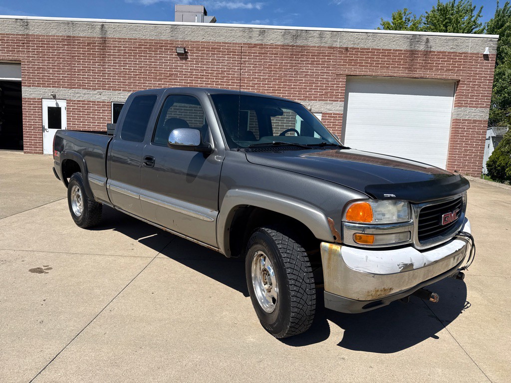 2000 GMC Sierra Image 3
