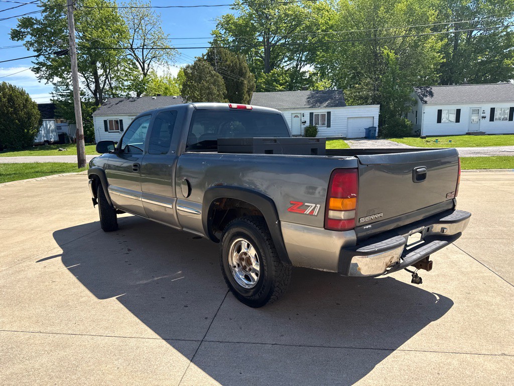 2000 GMC Sierra Image 8