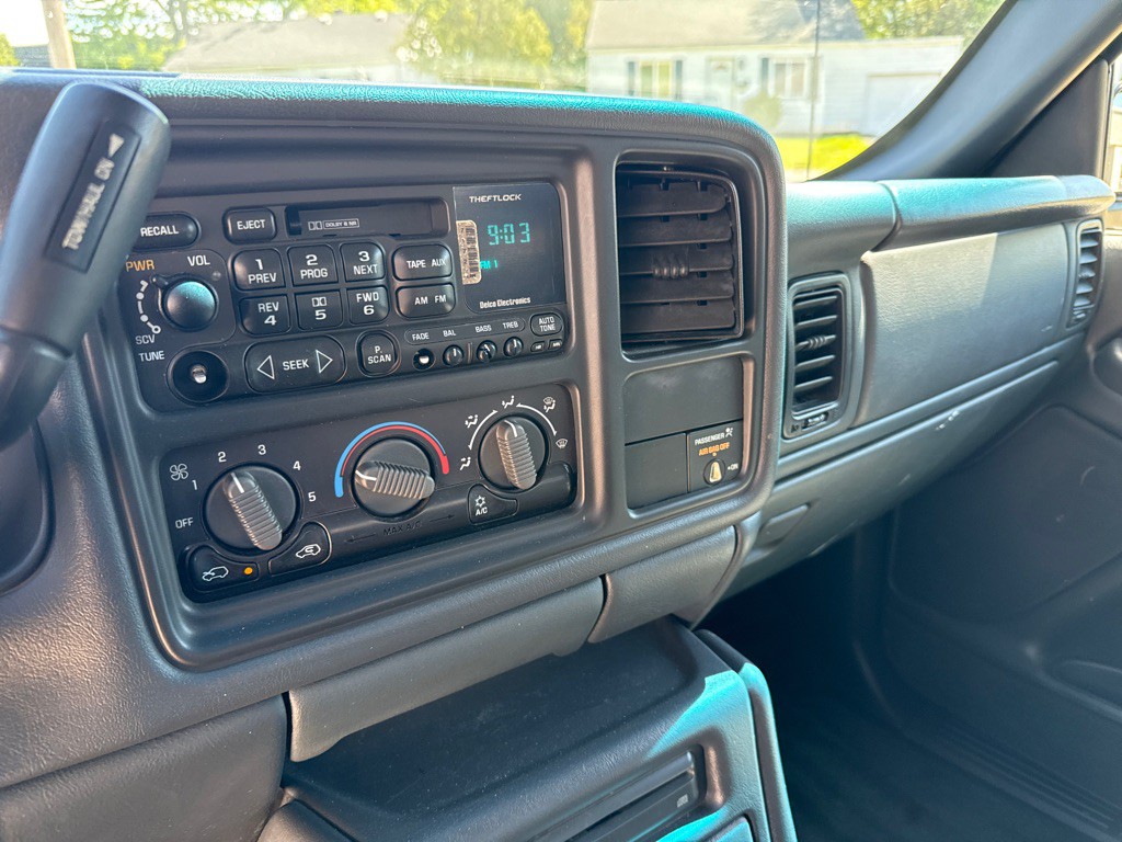 2000 GMC Sierra Image 13