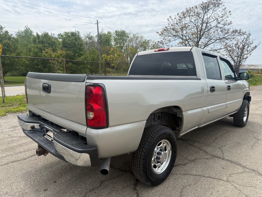 2006 Chevrolet Silverado 1500 Image 3