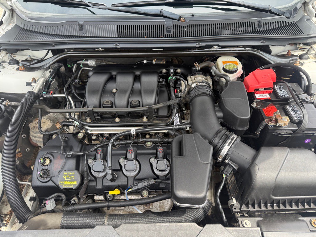 2013 Ford Taurus Image 15