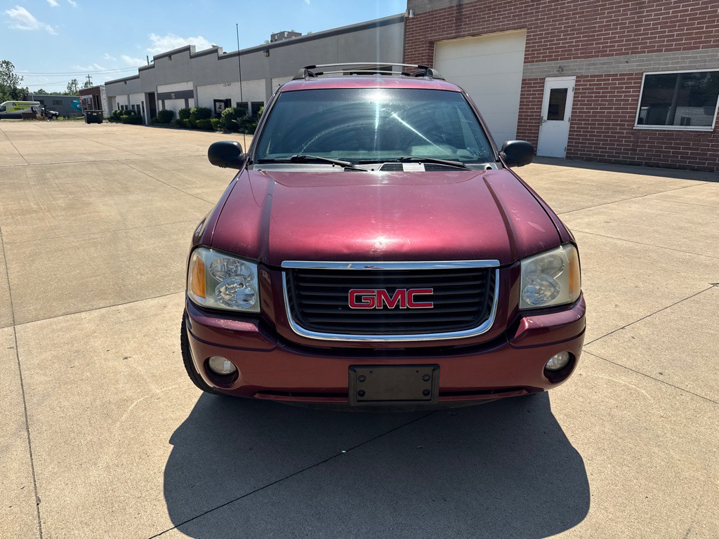 2004 GMC Envoy Image 2