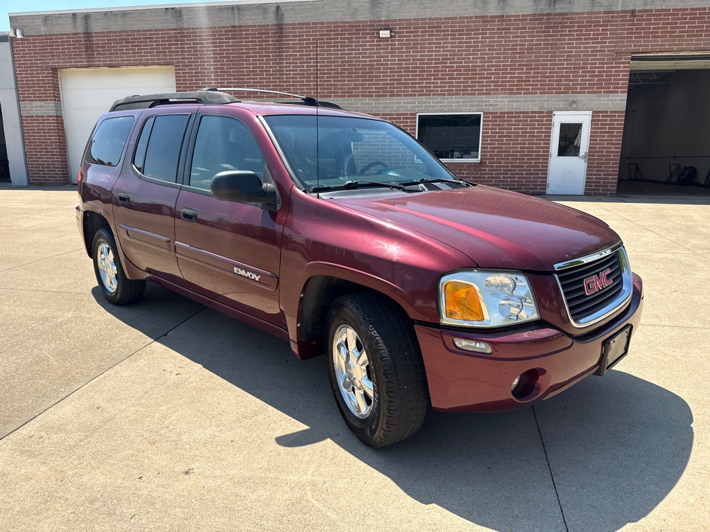 2004 GMC Envoy Image 3