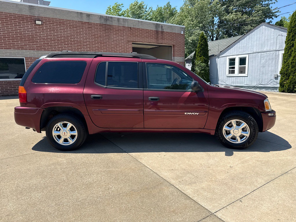 2004 GMC Envoy Image 4