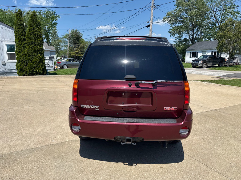 2004 GMC Envoy Image 7