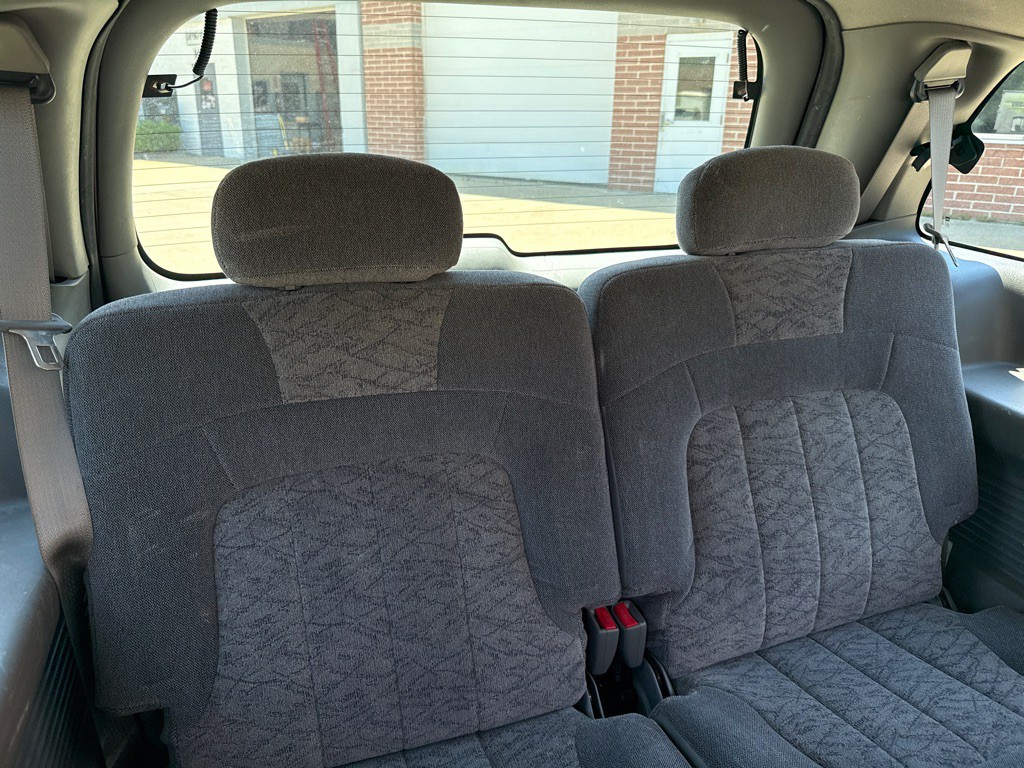 2004 GMC Envoy Image 14