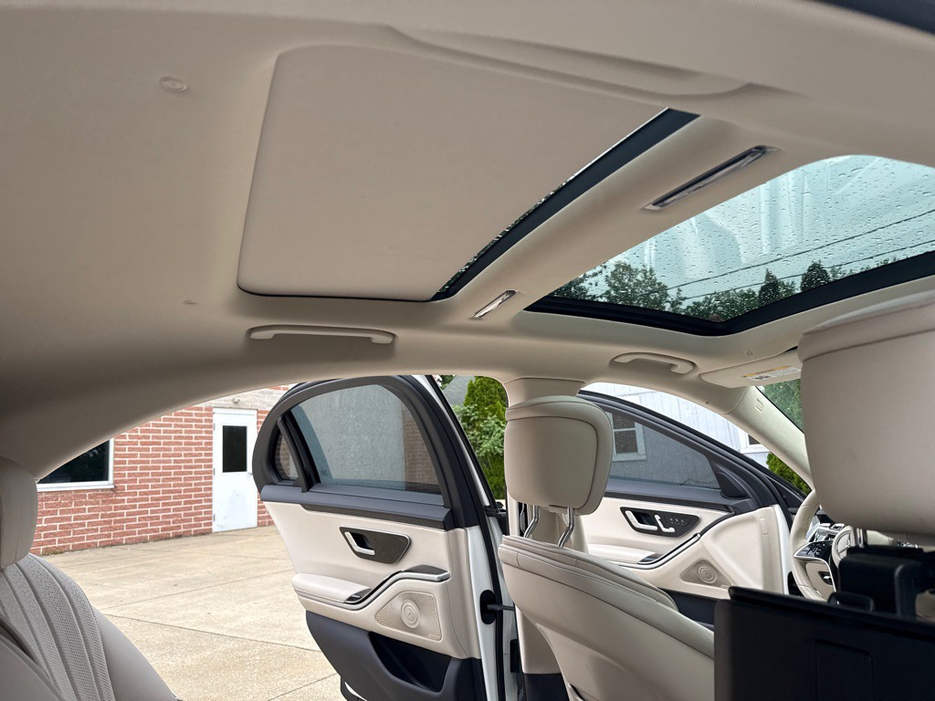 2023 Mercedes-Benz S-Class Image 12