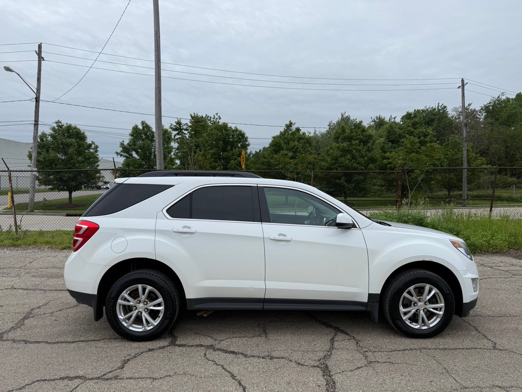 2016 Chevrolet Equinox Image 2