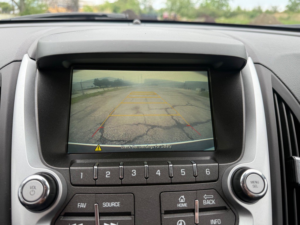 2016 Chevrolet Equinox Image 14