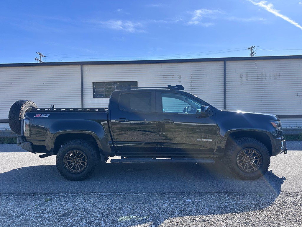 2016 Chevrolet Colorado Image 2