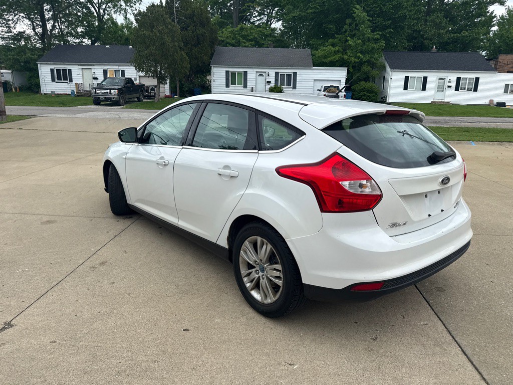 2012 Ford Focus Image 8