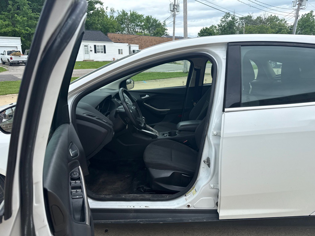 2012 Ford Focus Image 10