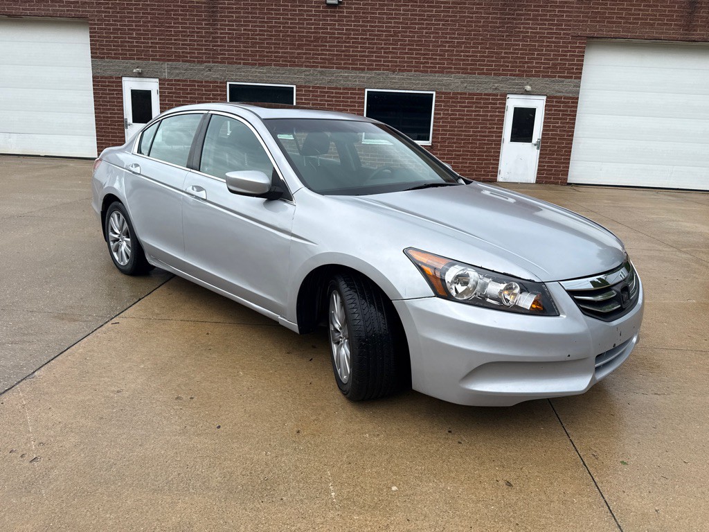 2011 Honda Accord Image 3