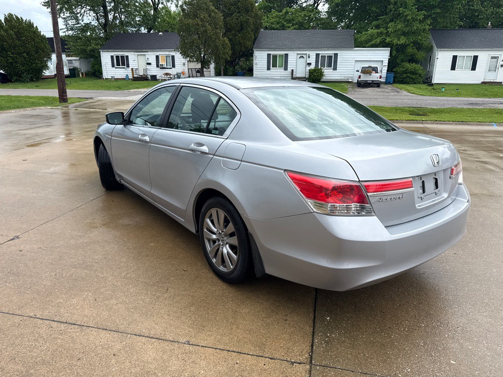 2011 Honda Accord Image 8